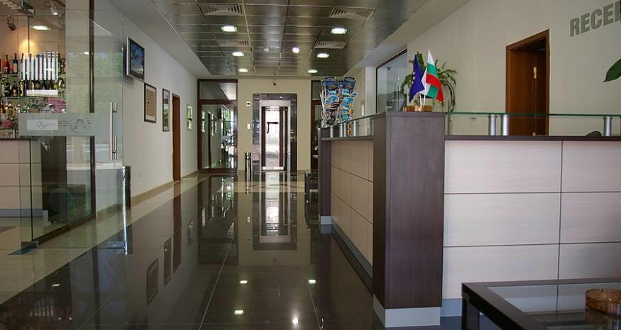Hotel Atagen Поморие Экстерьер фото